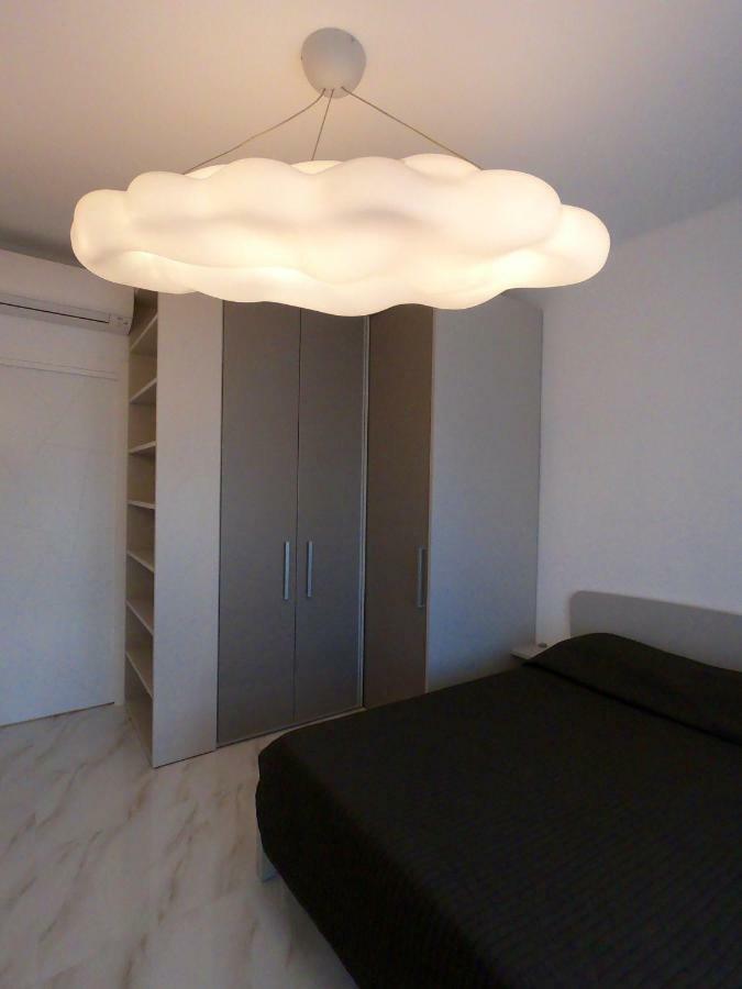 Olimpia Apartment Arma di Taggia Ngoại thất bức ảnh